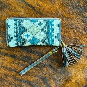 Women’s Aztec Wallet